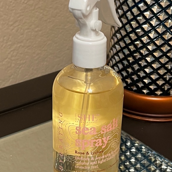 She Sea Salt Spray Rose & Lychee 8.45 fl  oz to get textured hair day at beach - Picture 10 of 10